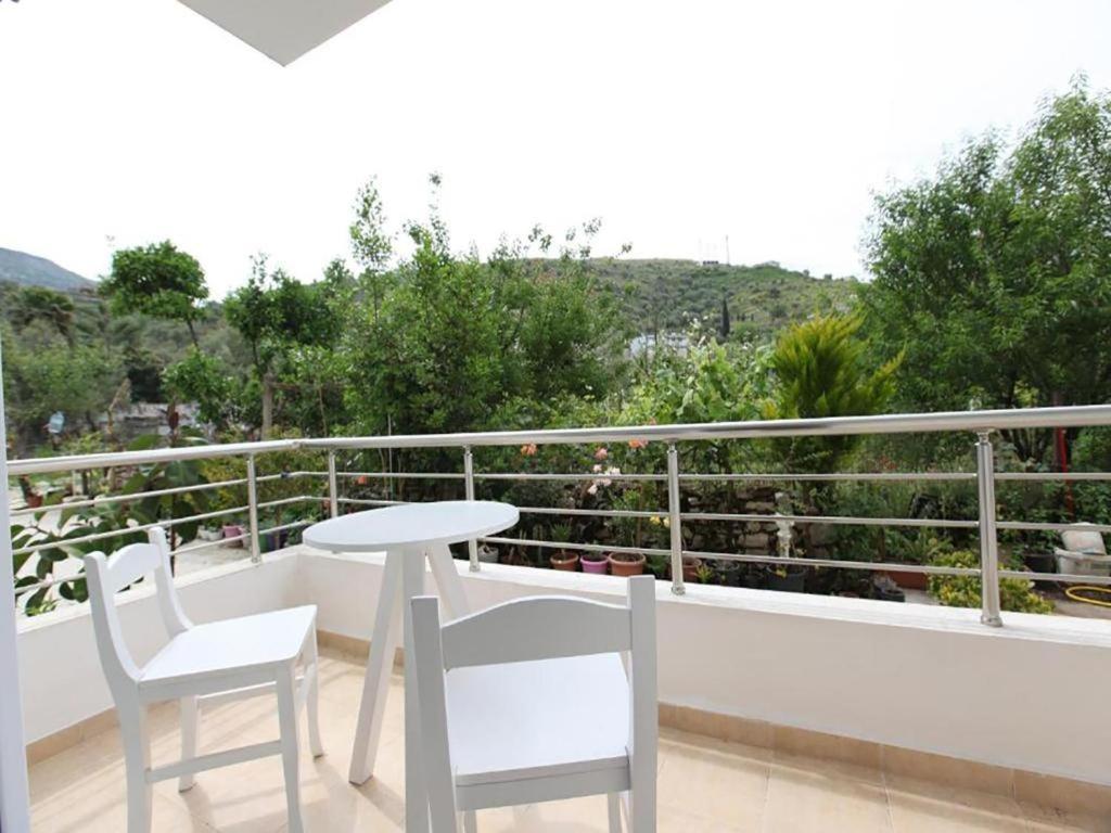 Apartments In Potam Himarë Dış mekan fotoğraf