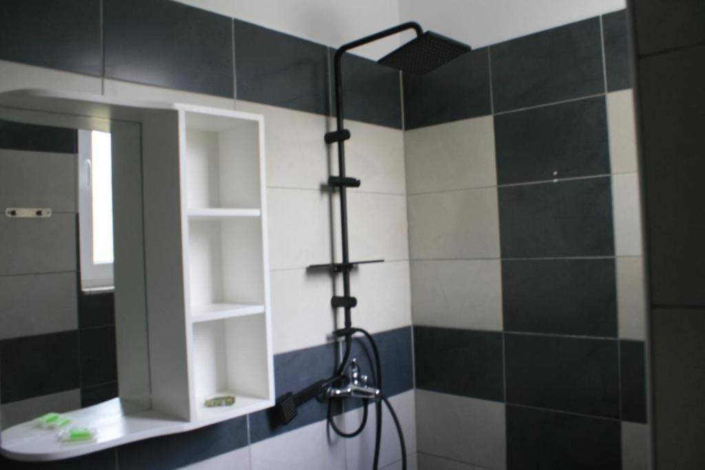 Apartments In Potam Himarë Dış mekan fotoğraf